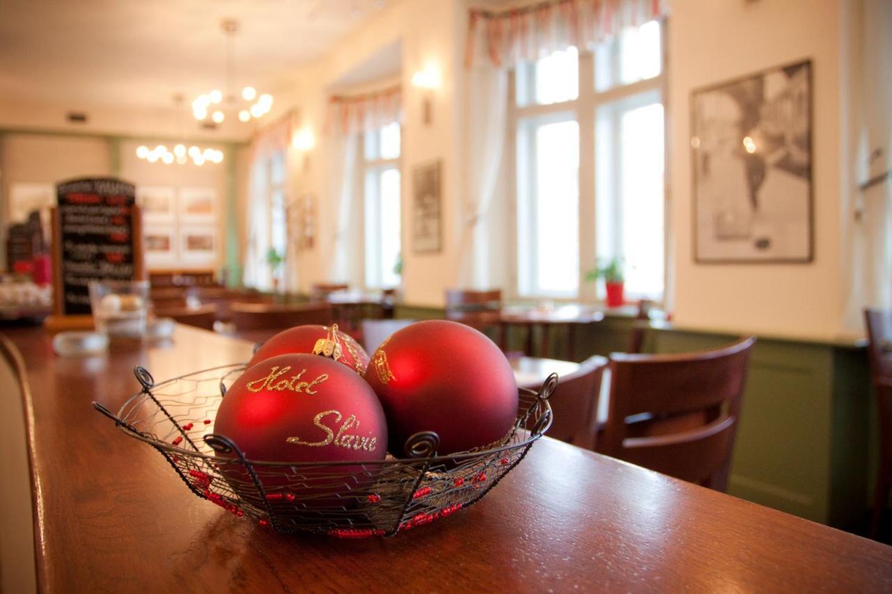 Hotel Slavie Pelhřimov 外观 照片