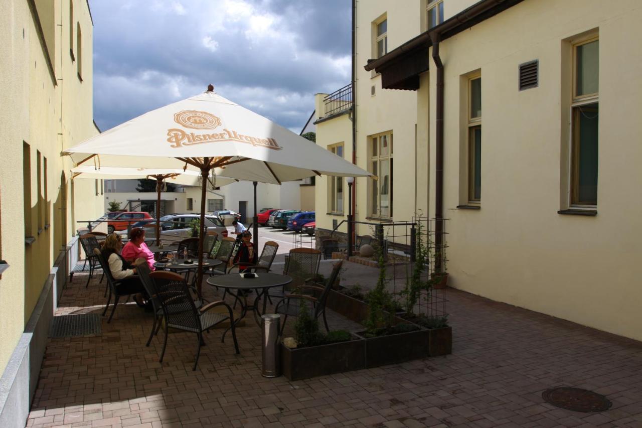 Hotel Slavie Pelhřimov 外观 照片