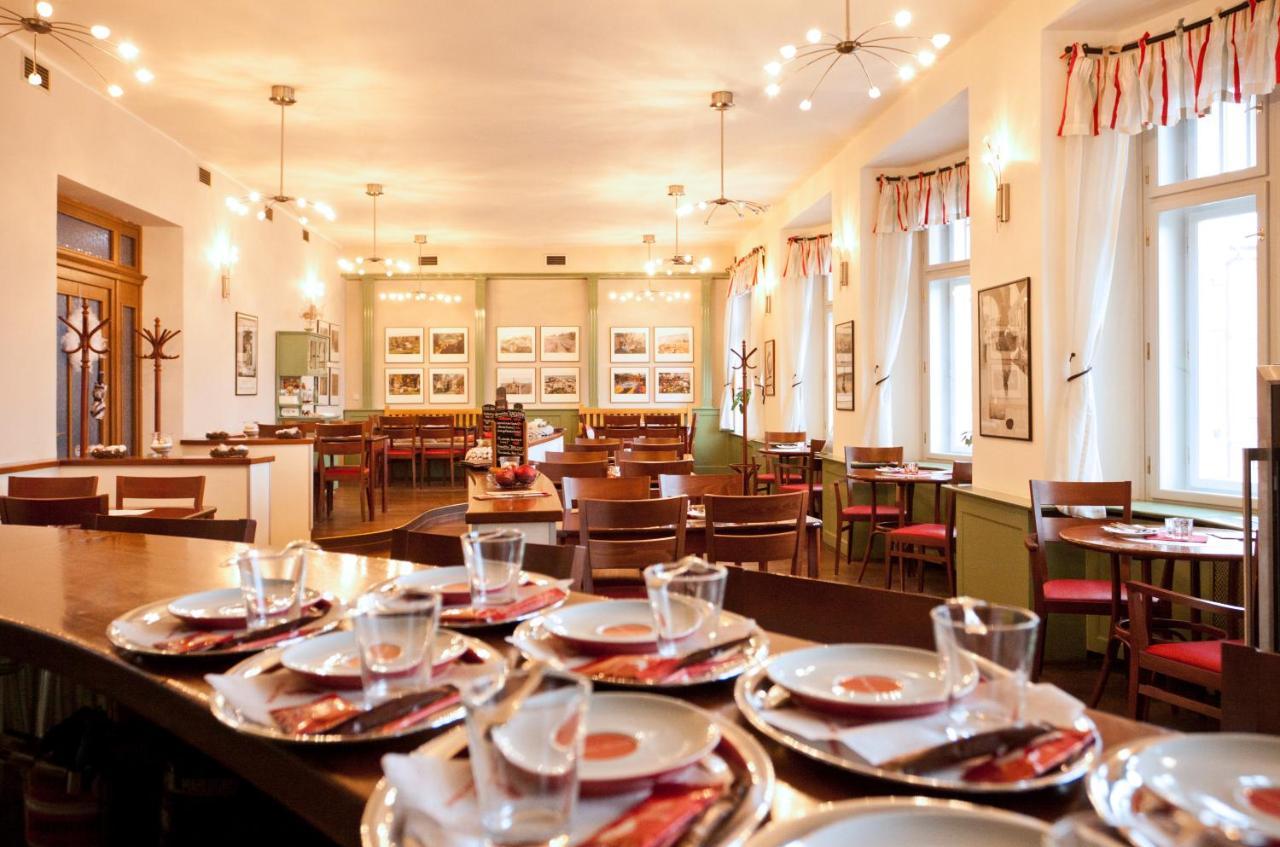 Hotel Slavie Pelhřimov 外观 照片